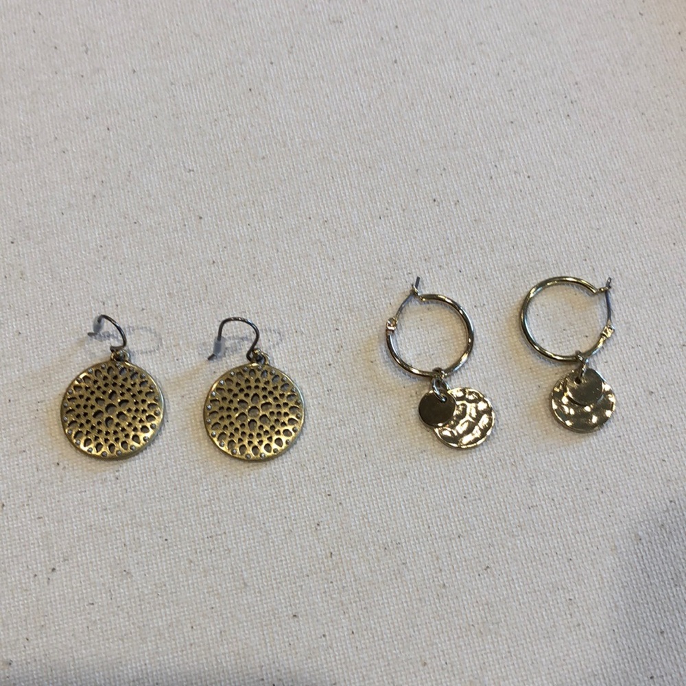 Gold earrings